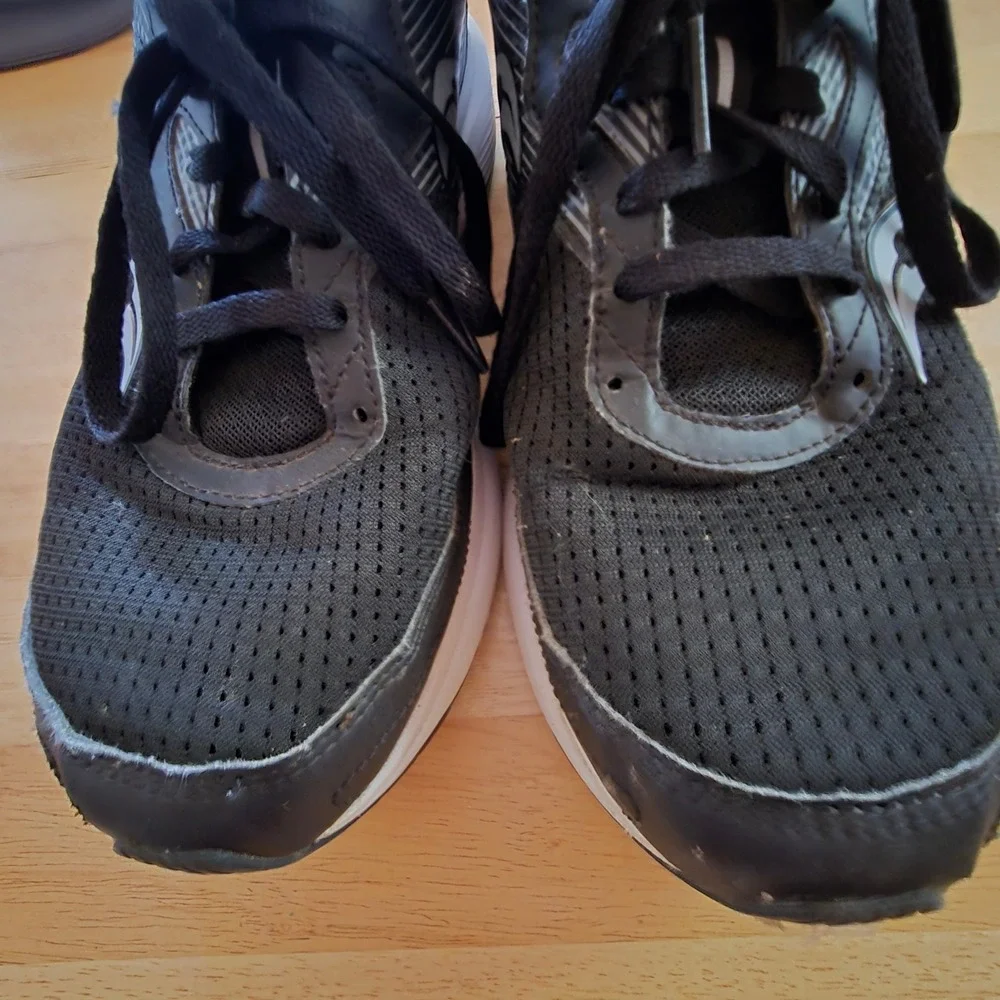Saucony Cohesion 14 Running Shoes 10W Black Silver Athletic Sneakers S20628-1
